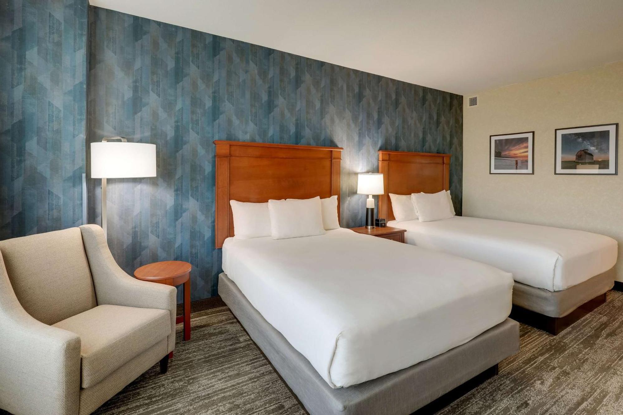 מאונט ורנון Drury Plaza Hotel Mt Vernon מראה חיצוני תמונה