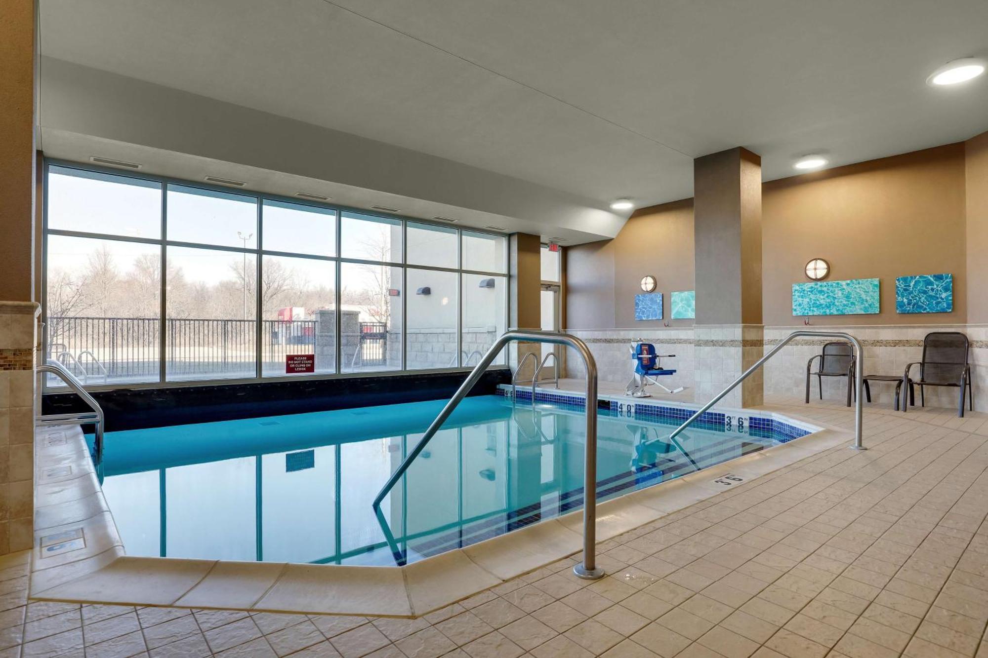 מאונט ורנון Drury Plaza Hotel Mt Vernon מראה חיצוני תמונה