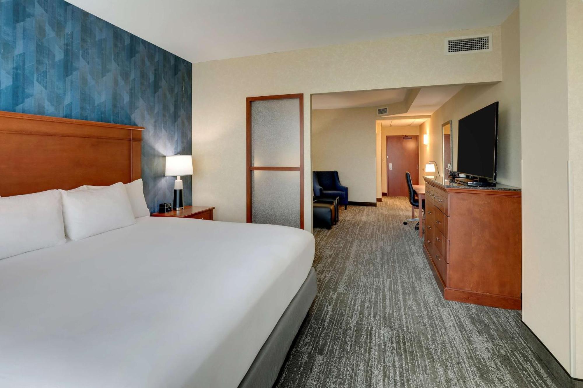 מאונט ורנון Drury Plaza Hotel Mt Vernon מראה חיצוני תמונה