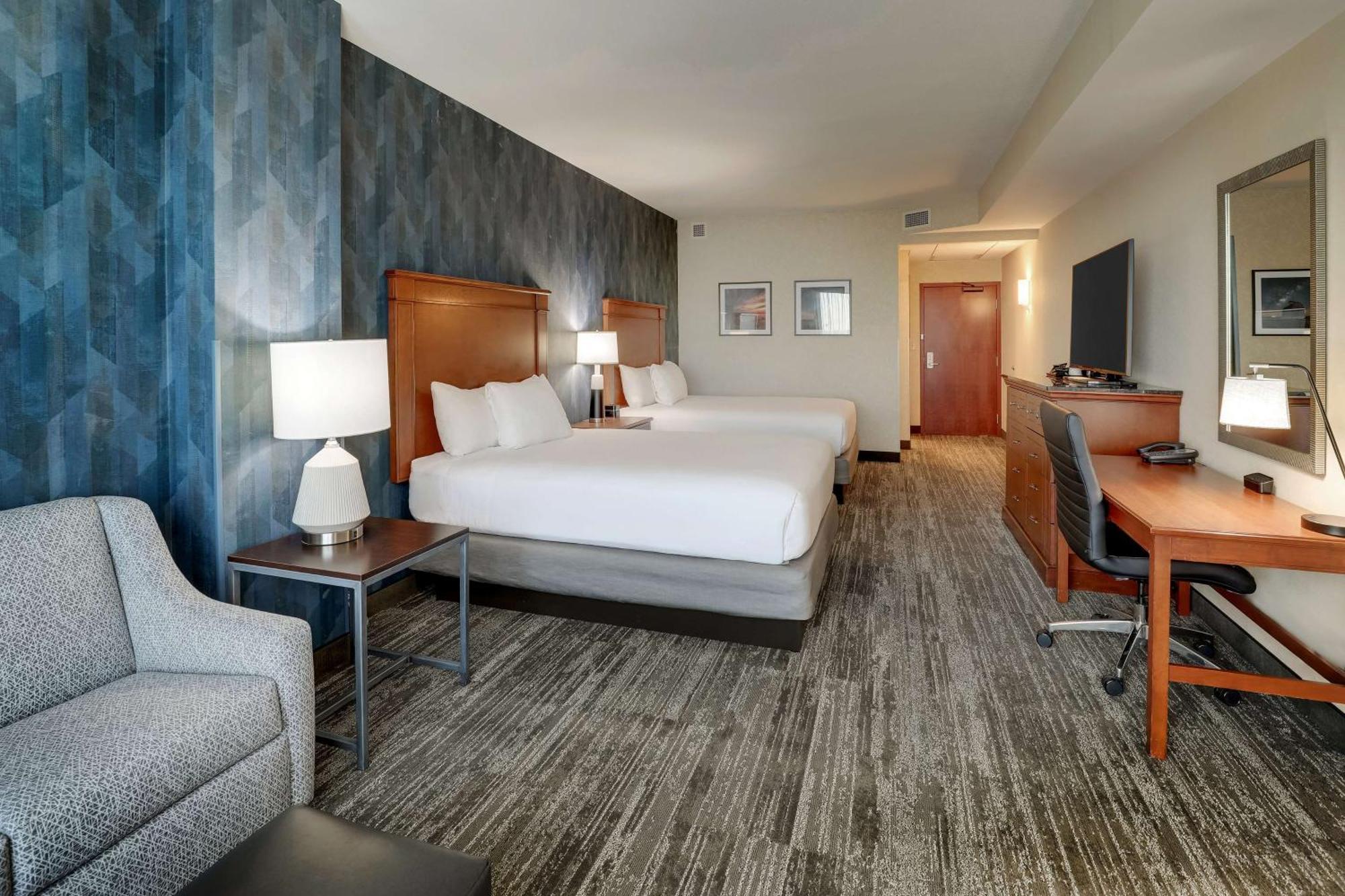 מאונט ורנון Drury Plaza Hotel Mt Vernon מראה חיצוני תמונה