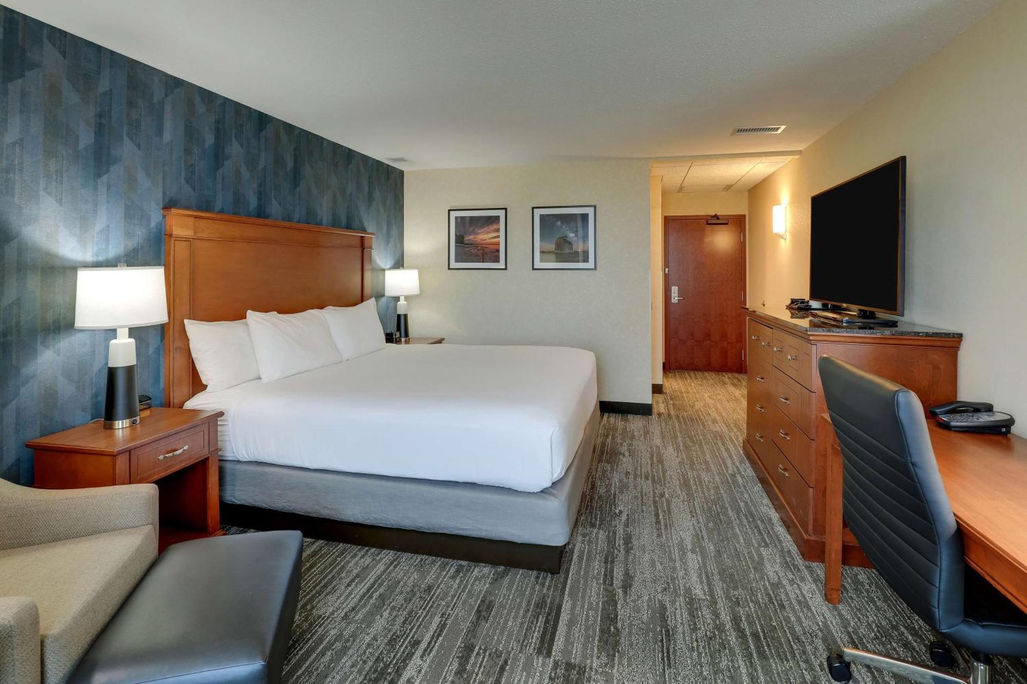 מאונט ורנון Drury Plaza Hotel Mt Vernon מראה חיצוני תמונה