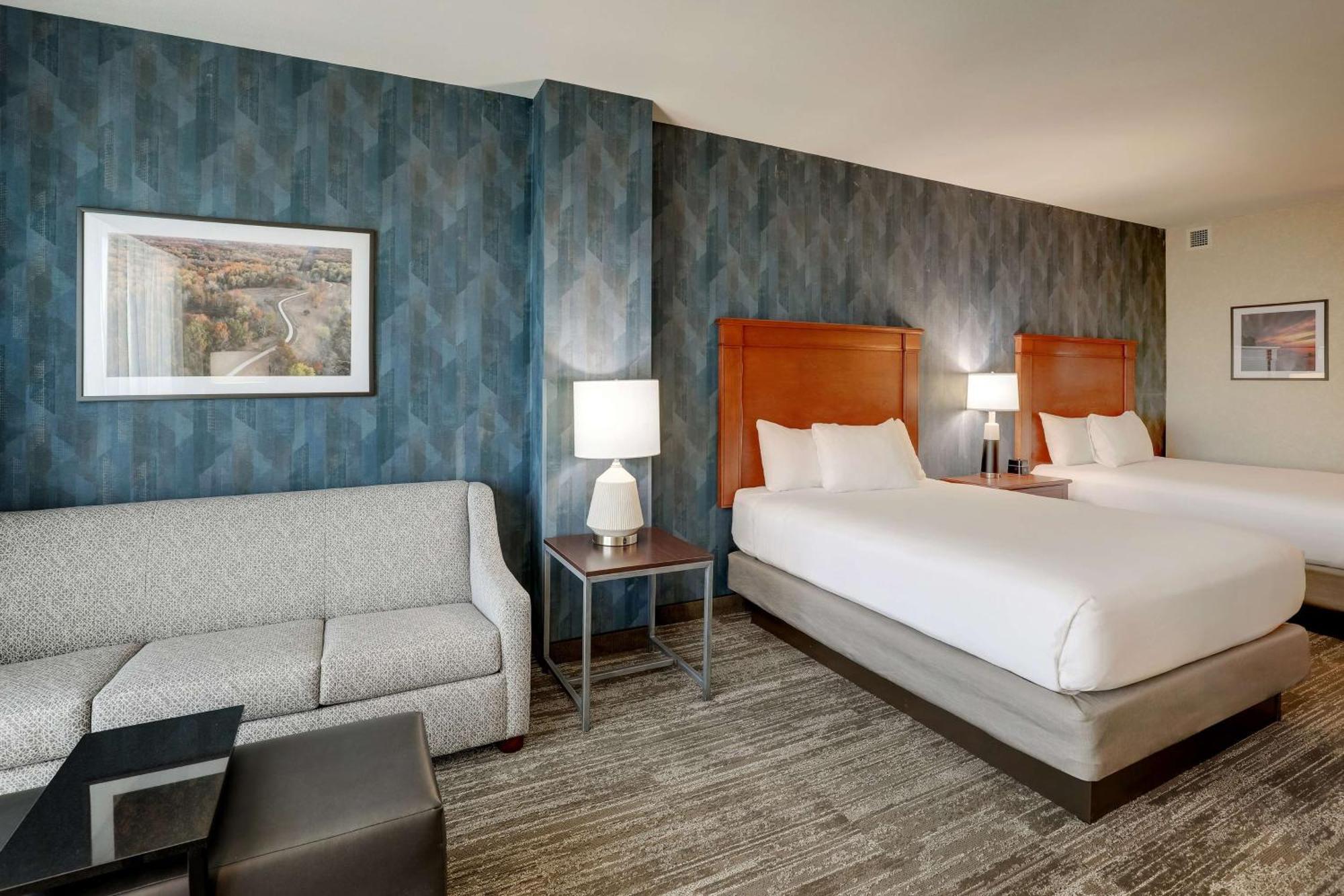 מאונט ורנון Drury Plaza Hotel Mt Vernon מראה חיצוני תמונה