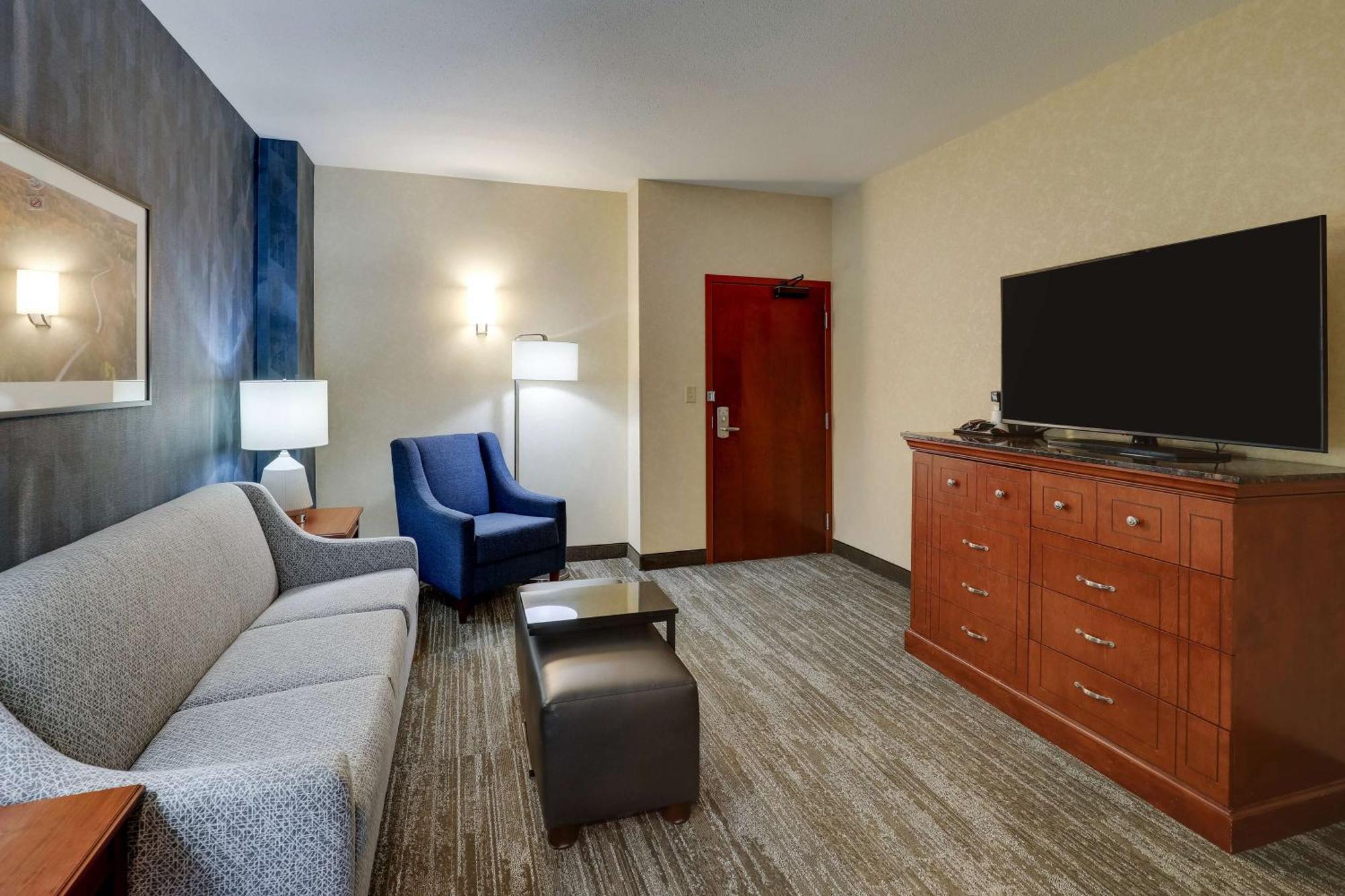 מאונט ורנון Drury Plaza Hotel Mt Vernon מראה חיצוני תמונה
